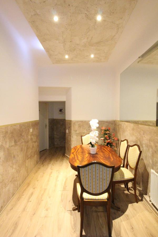 Private Quad Bedroom With Bathroom Rf3 Wien Exterior foto