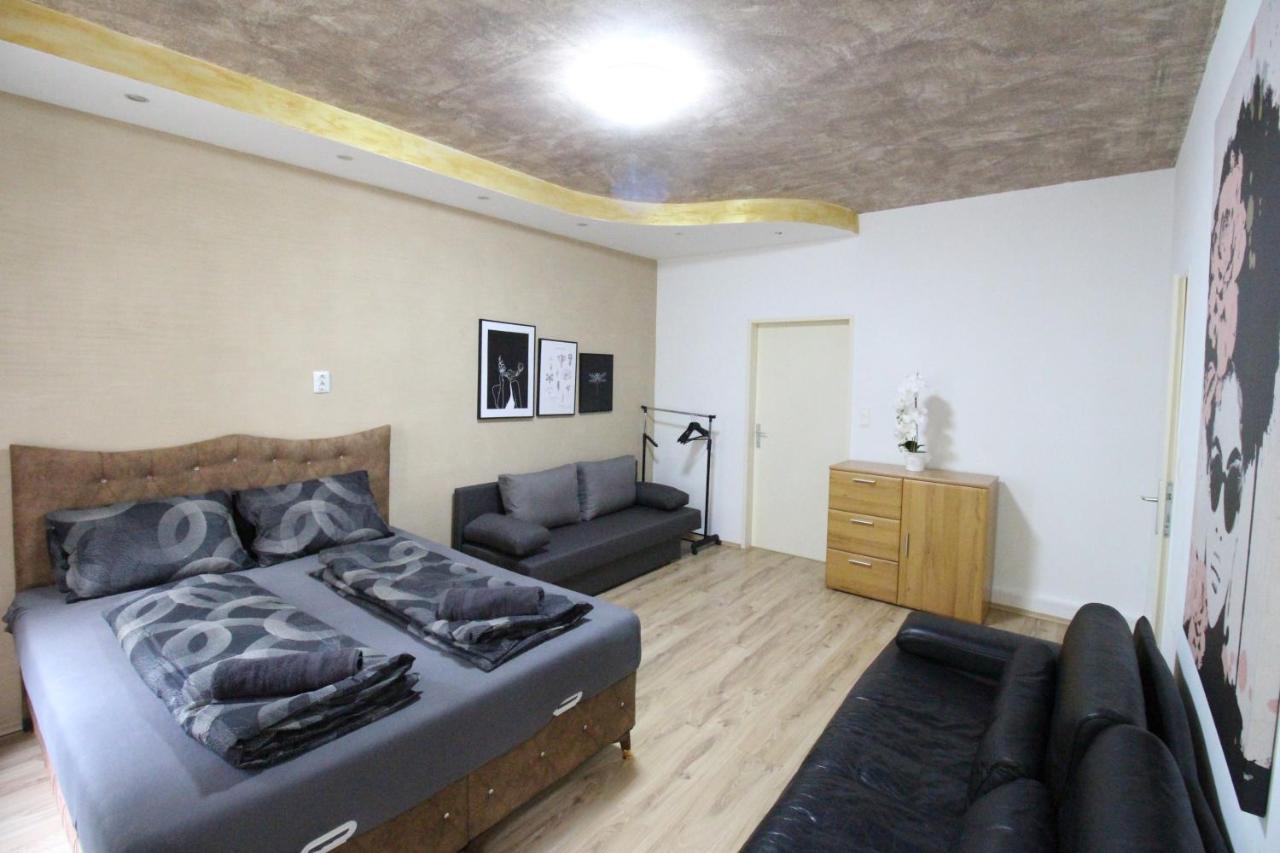 Private Quad Bedroom With Bathroom Rf3 Wien Exterior foto